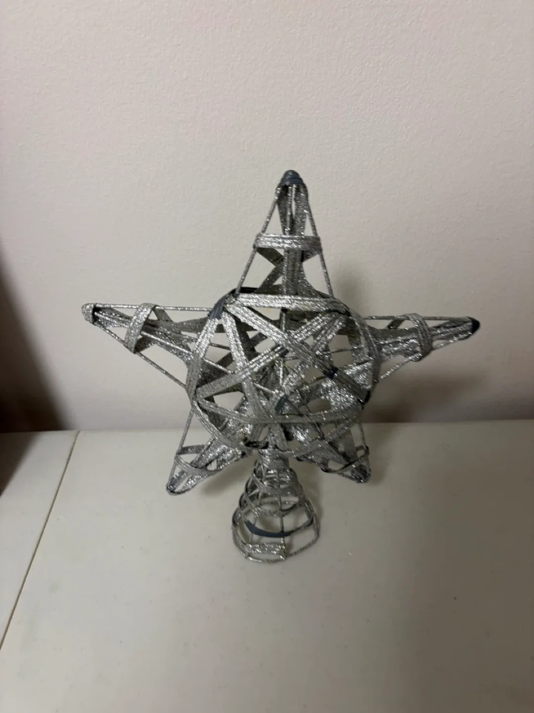 Silver Wire Star Christmas Tree Topper thumbnail