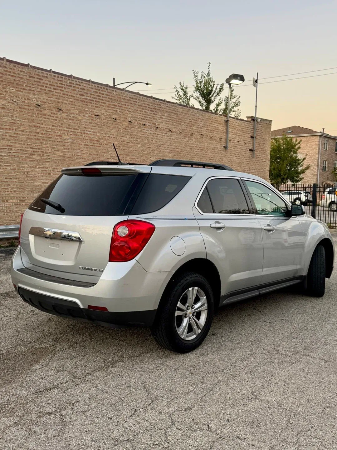 2013 Silver Chevy Equinox SUV image indicator(3)