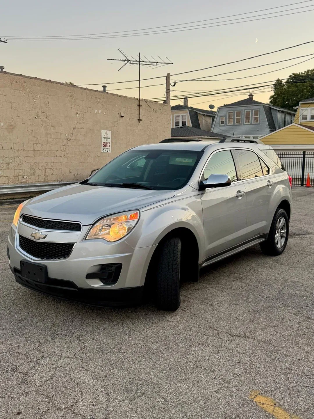 2013 Silver Chevy Equinox SUV