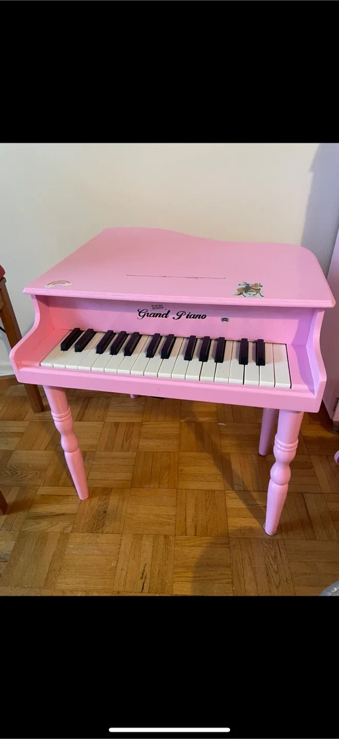 Kids Grand Piano thumbnail