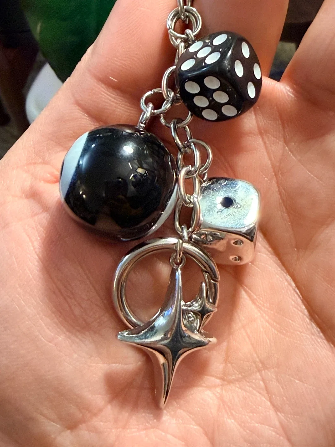 Lucky 🍀 Dice & 8-Ball Keychain image indicator(2)