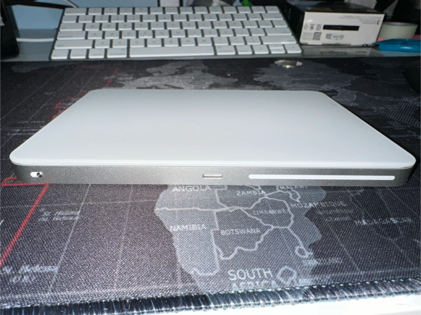 Apple Magic Trackpad 2 - Excellent Condition - photo 3
