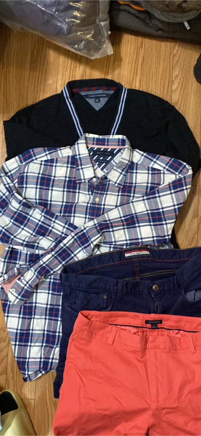 Tommy Hilfiger XL Shirt, Sweater, 38x32 Jeans, Size 12 Pants thumbnail