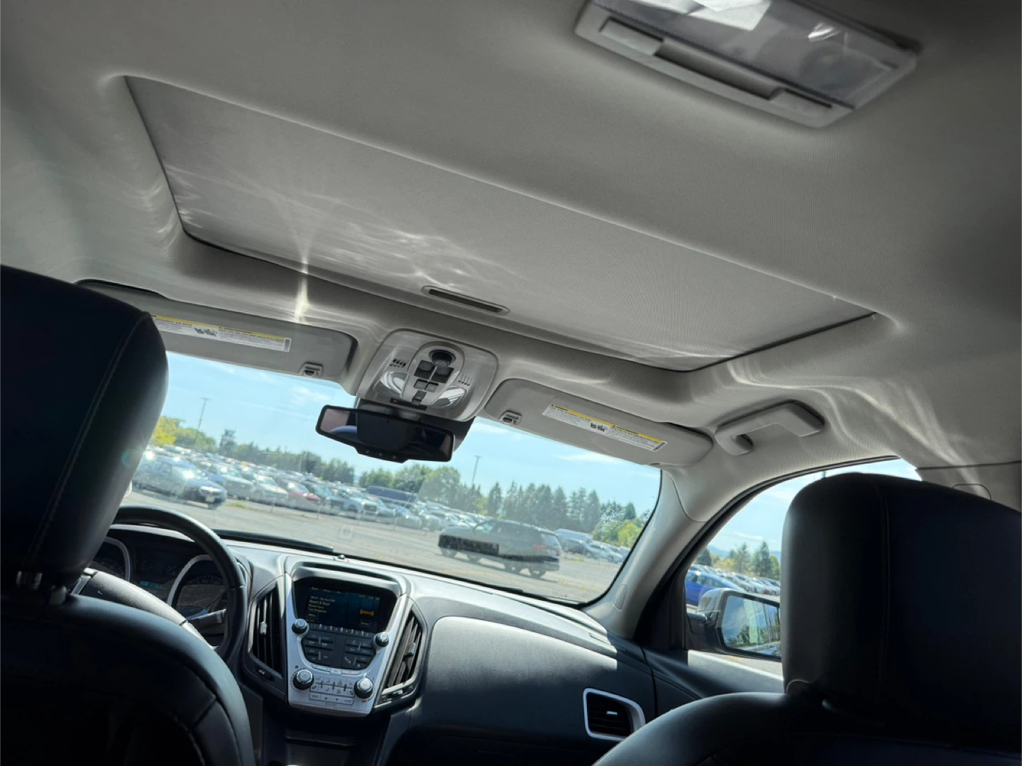 Black Chevrolet Equinox LT - photo 4