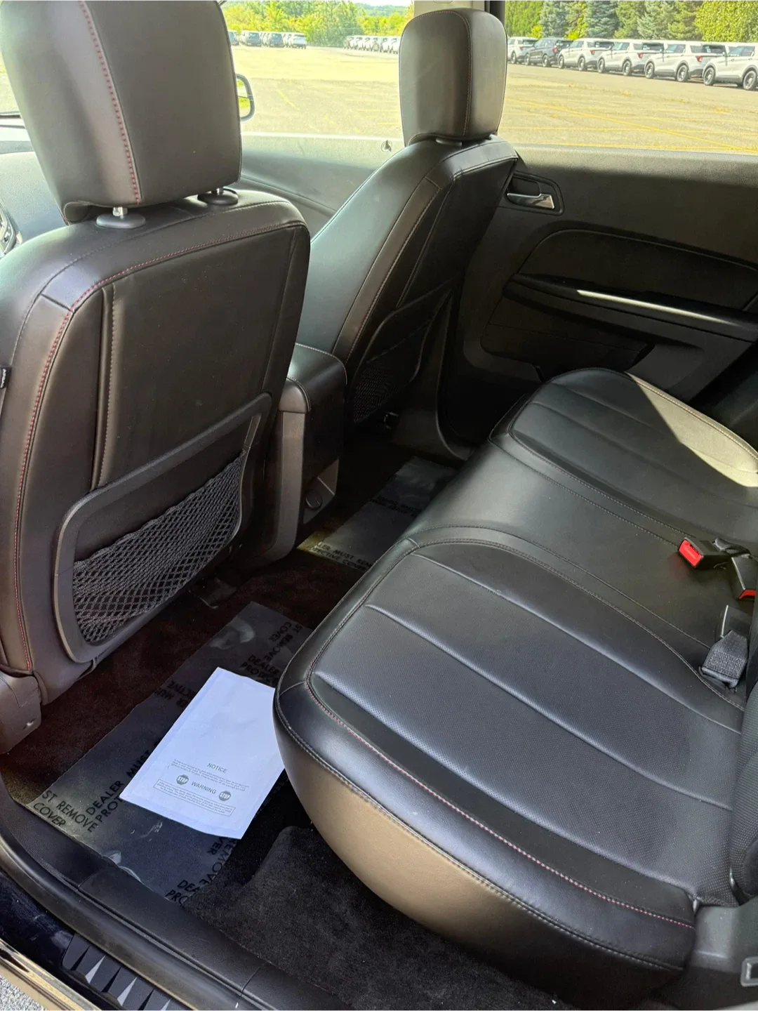 Black Chevrolet Equinox LT image indicator(7)