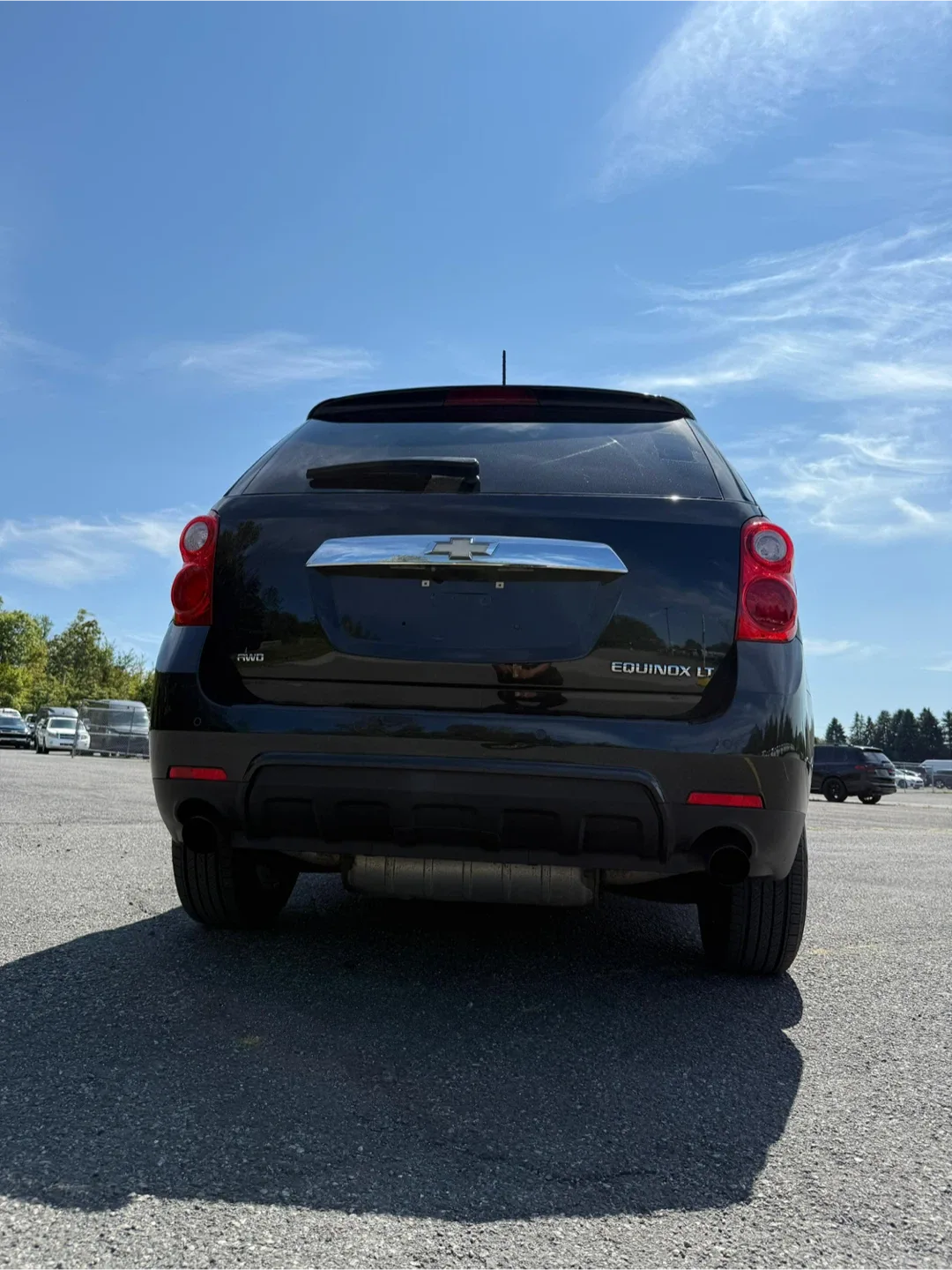 Black Chevrolet Equinox LT image indicator(8)