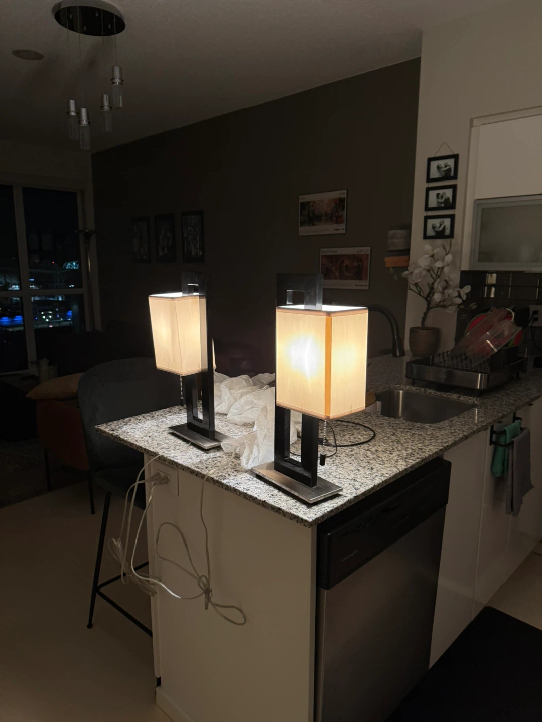 2 Table lamps