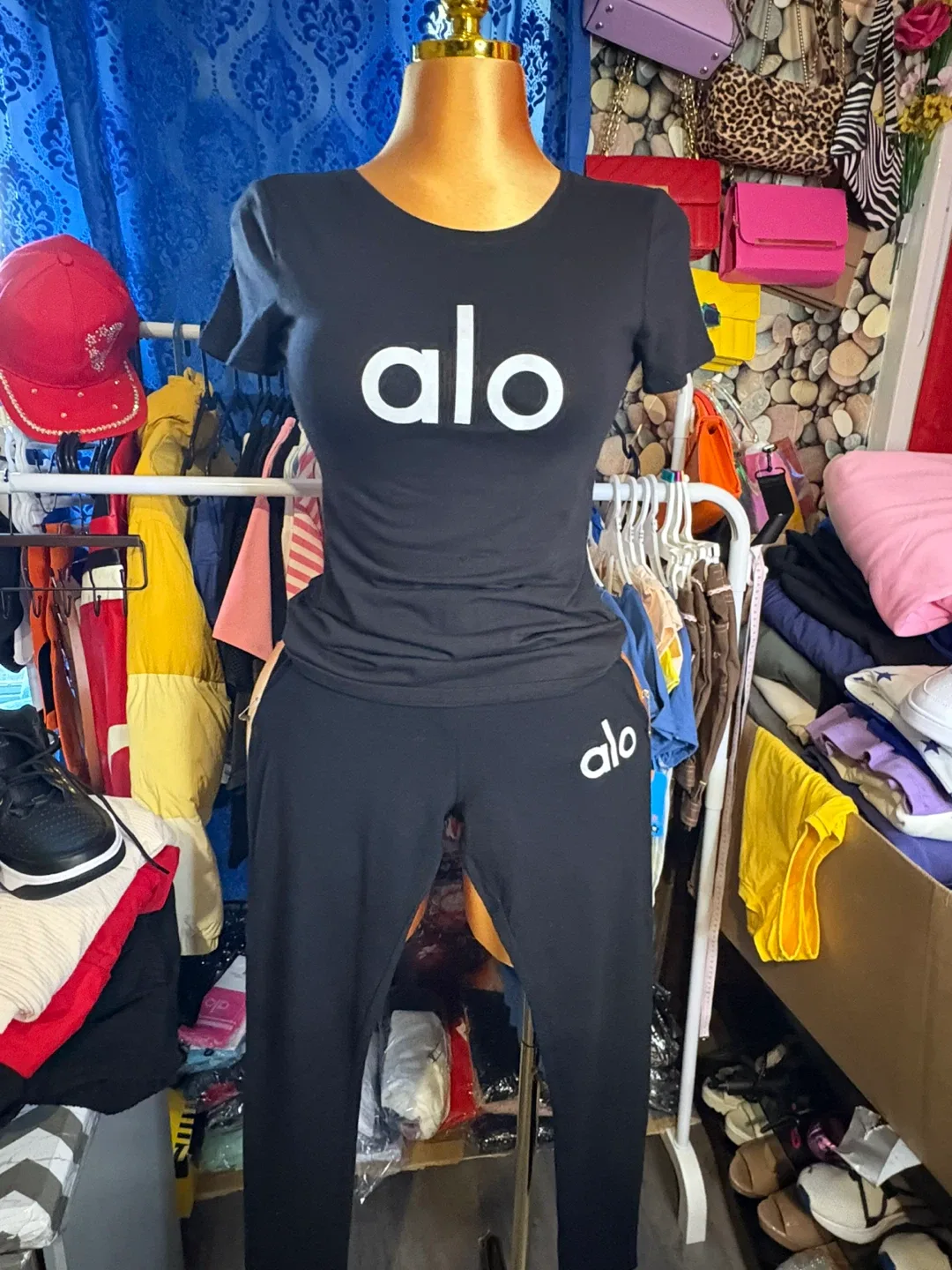 ALO Black Lounge Set thumbnail