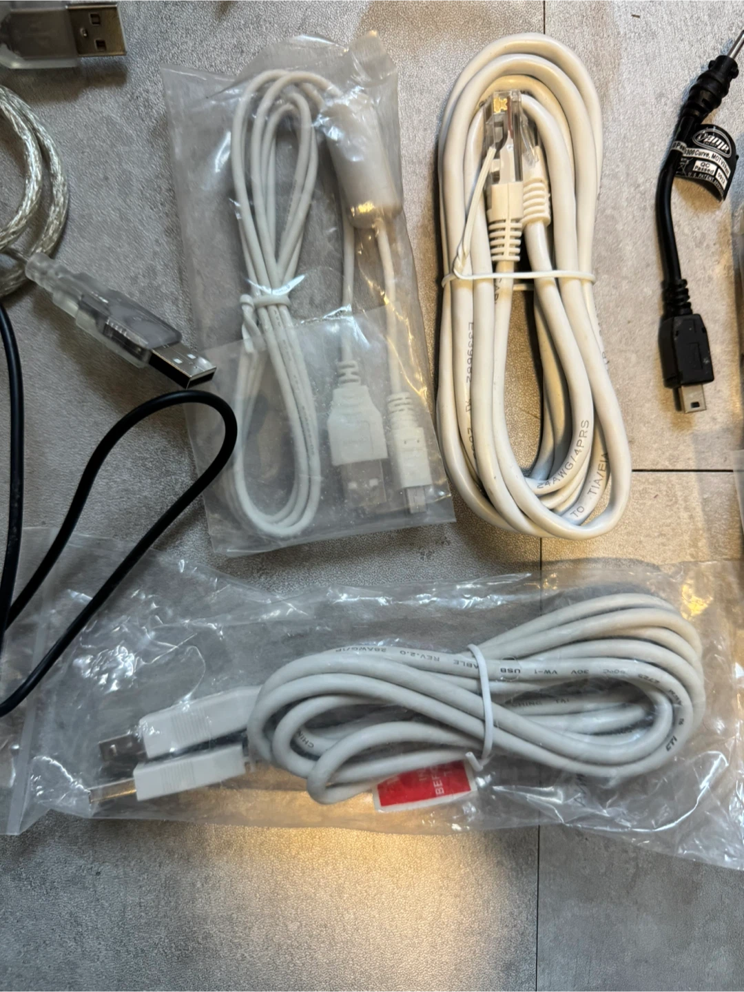 Sanyo Touch DECT 6.0 Phone & Cables - photo 4