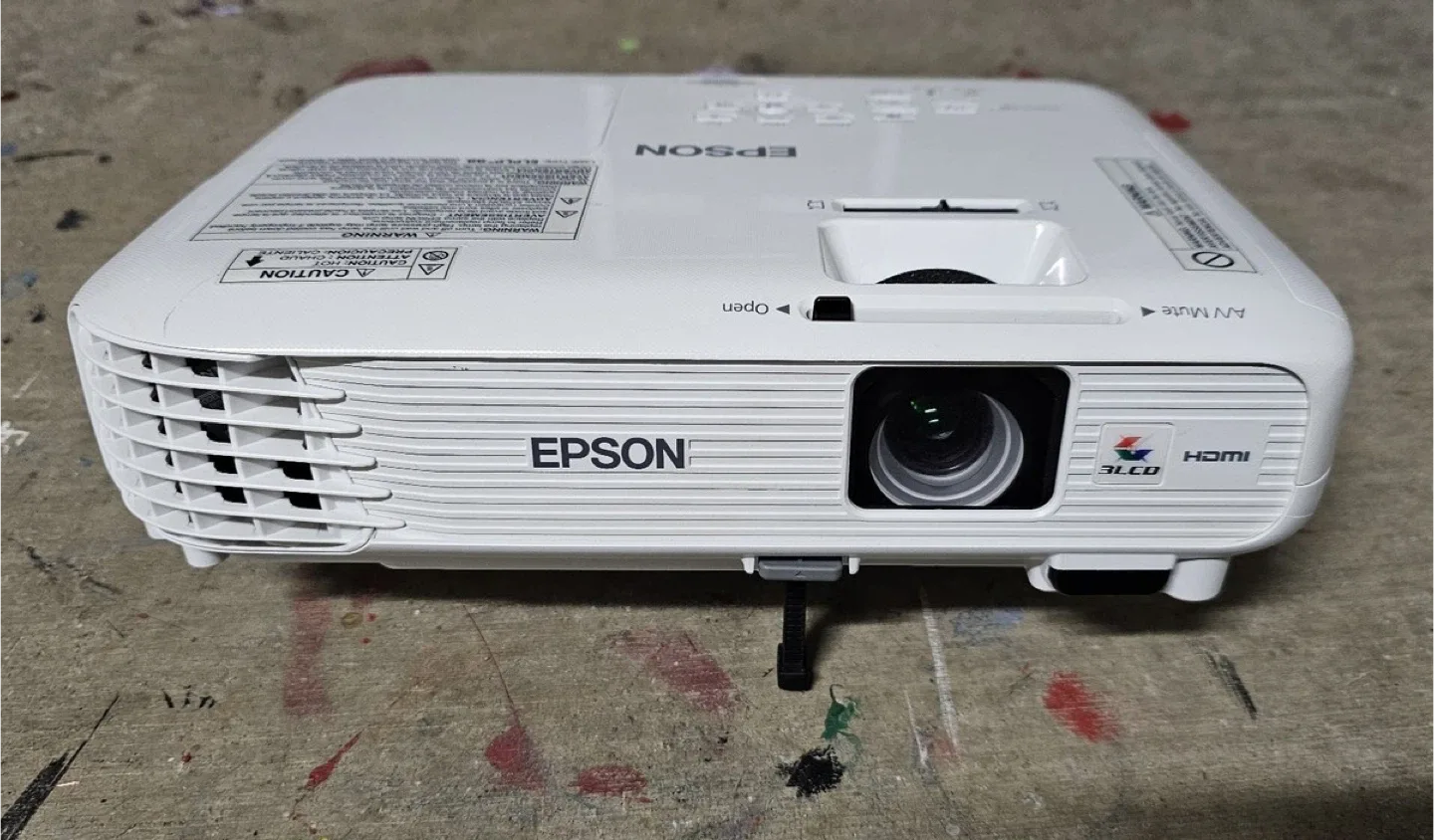 Epson PowerLite Home Cinema 740HD Projector image indicator(3)
