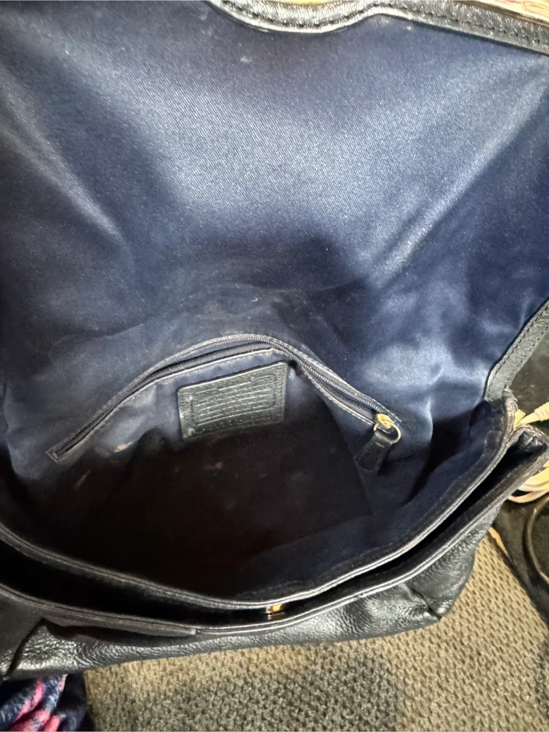 Coach Black Leather Crossbody Bag image indicator(3)