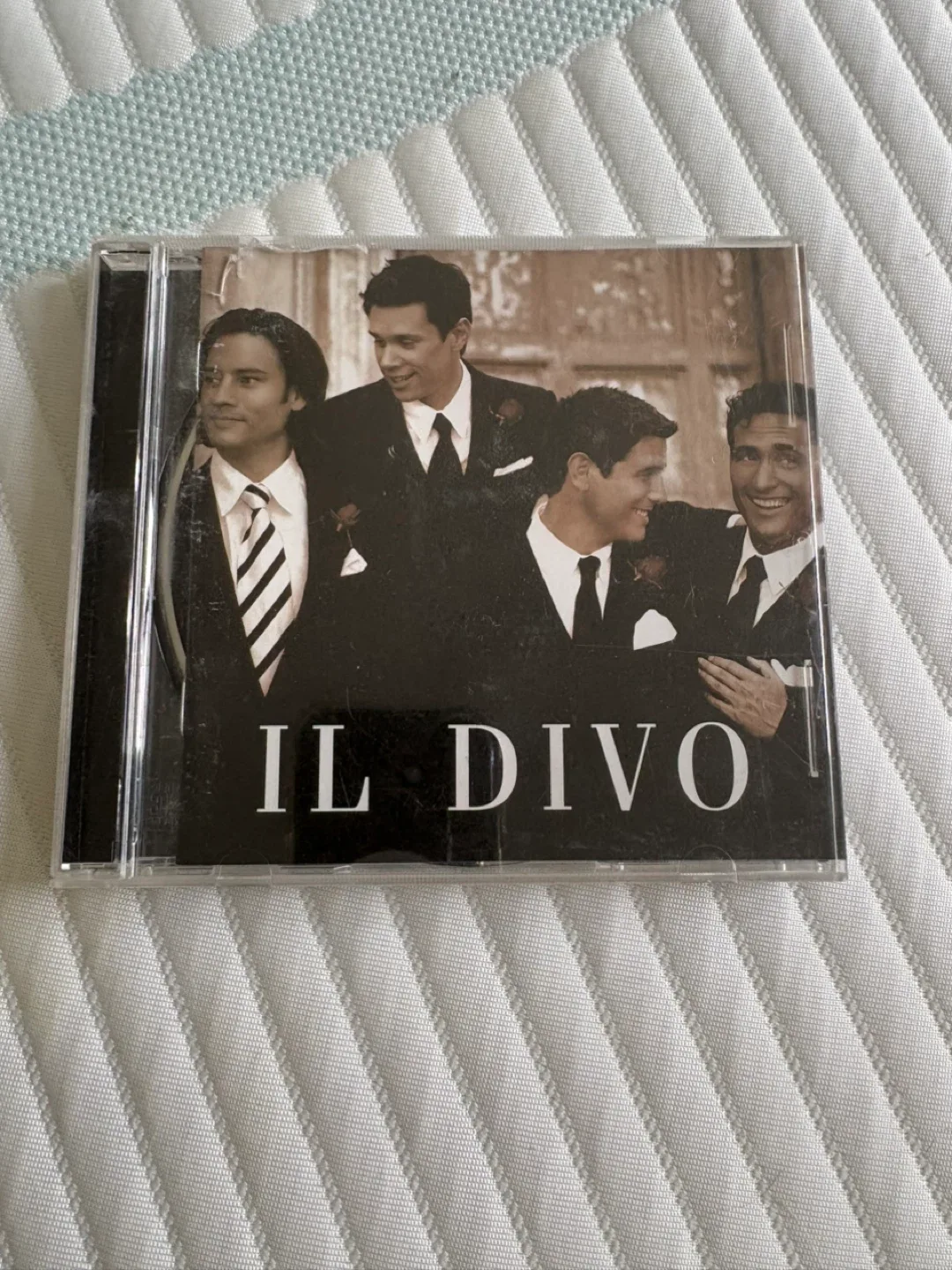 CD Collection: Madonna, Trans-Siberian Orchestra, Il Divo image indicator(4)