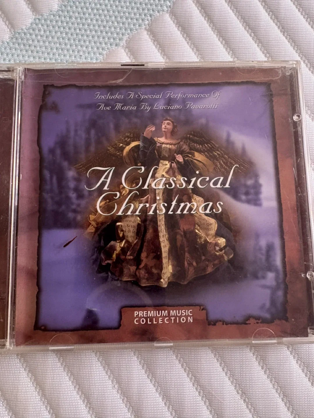 Mixed CDs: Classical Christmas, Sean Paul, George Michael, More image indicator(3)