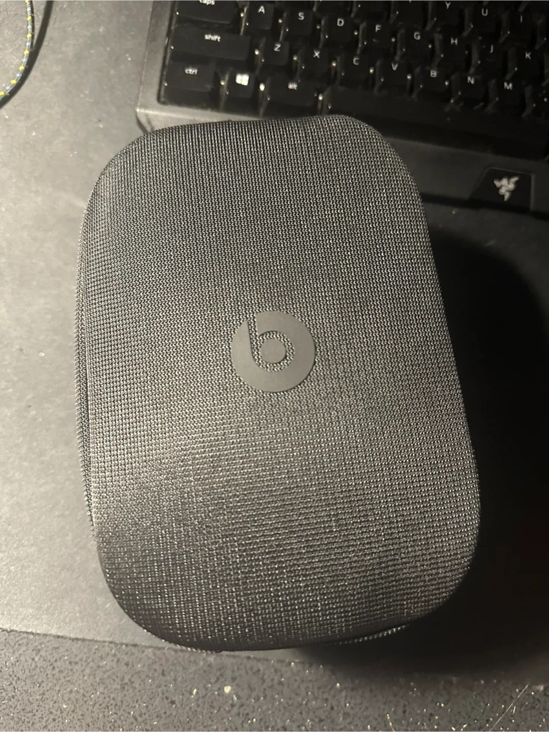 Beats Studio Pro Navy Headphones image indicator(5)