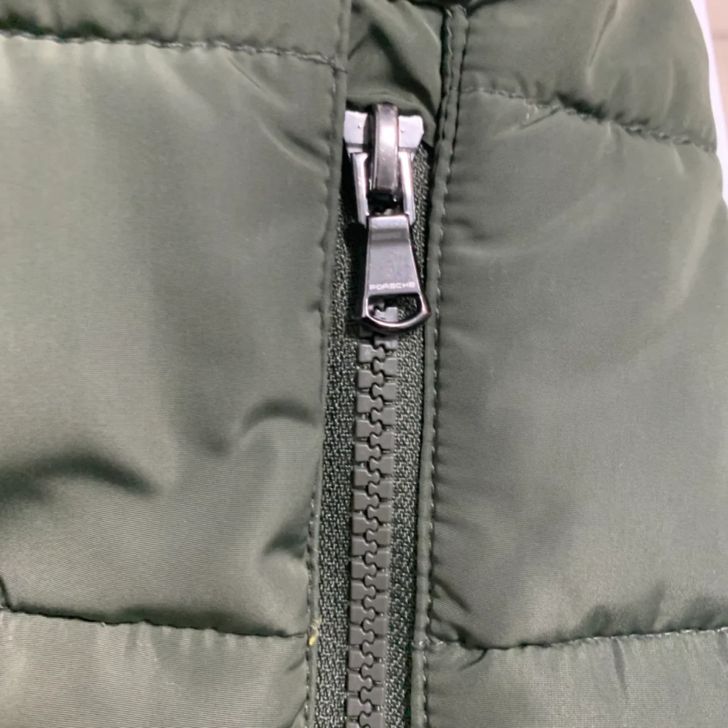 Porsche Martini Racing Padded Jacket - Size XS image indicator(5)