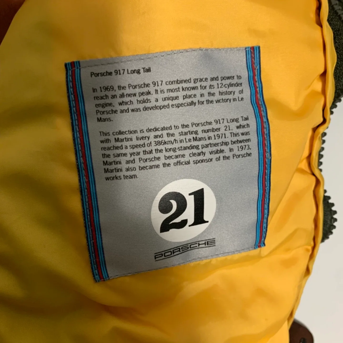 Porsche Martini Racing Padded Jacket - Size XS image indicator(8)