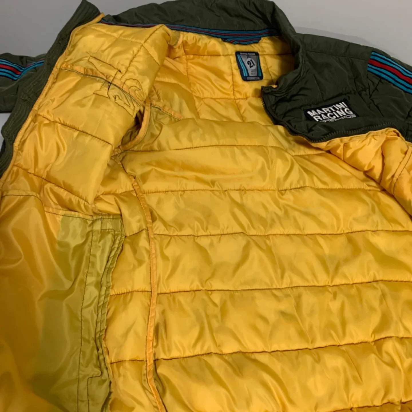 Porsche Martini Racing Padded Jacket - Size XS image indicator(7)