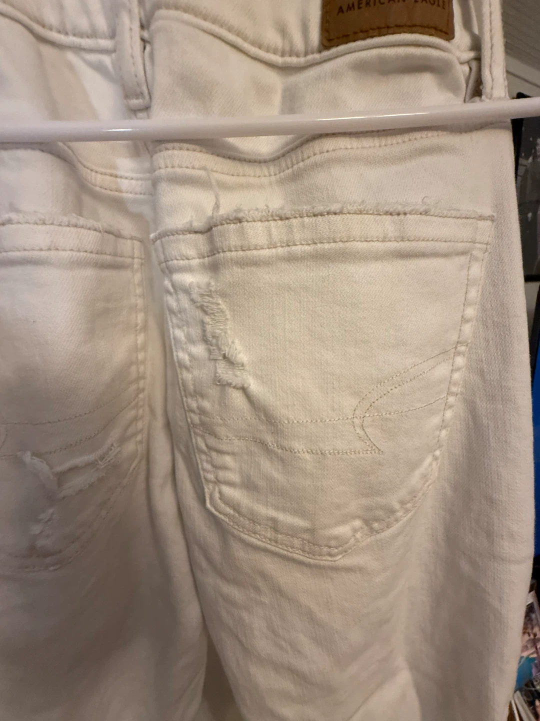 American Eagle White Jeans - Size 4 - photo 2