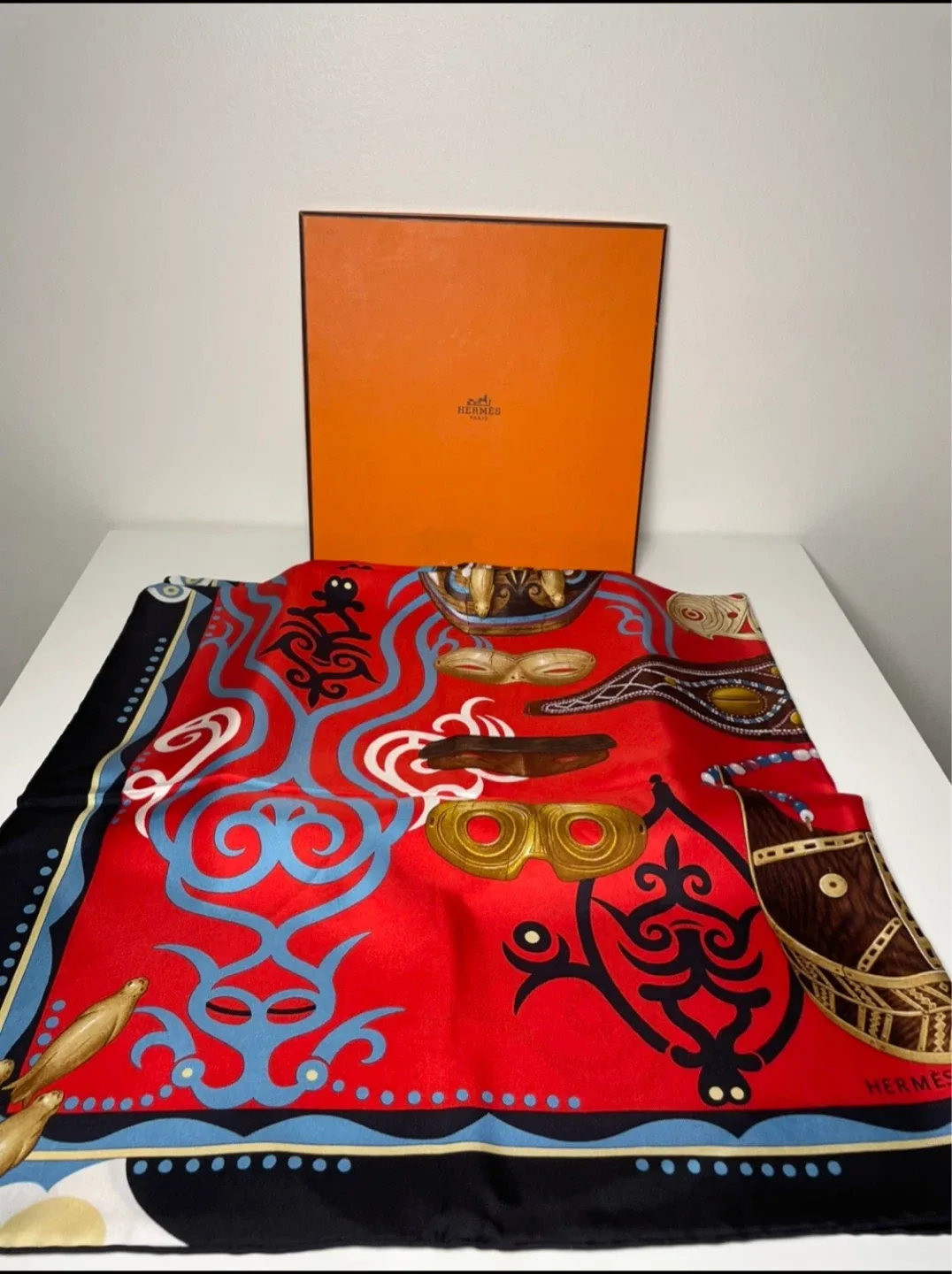 Brand new Hermès Scarf 90 image indicator(2)