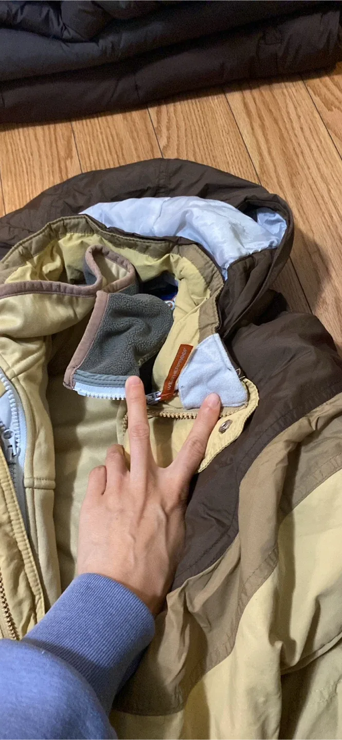 2 in 1 Kids Winter Jacket Snow Jacket Size 12 image indicator(2)