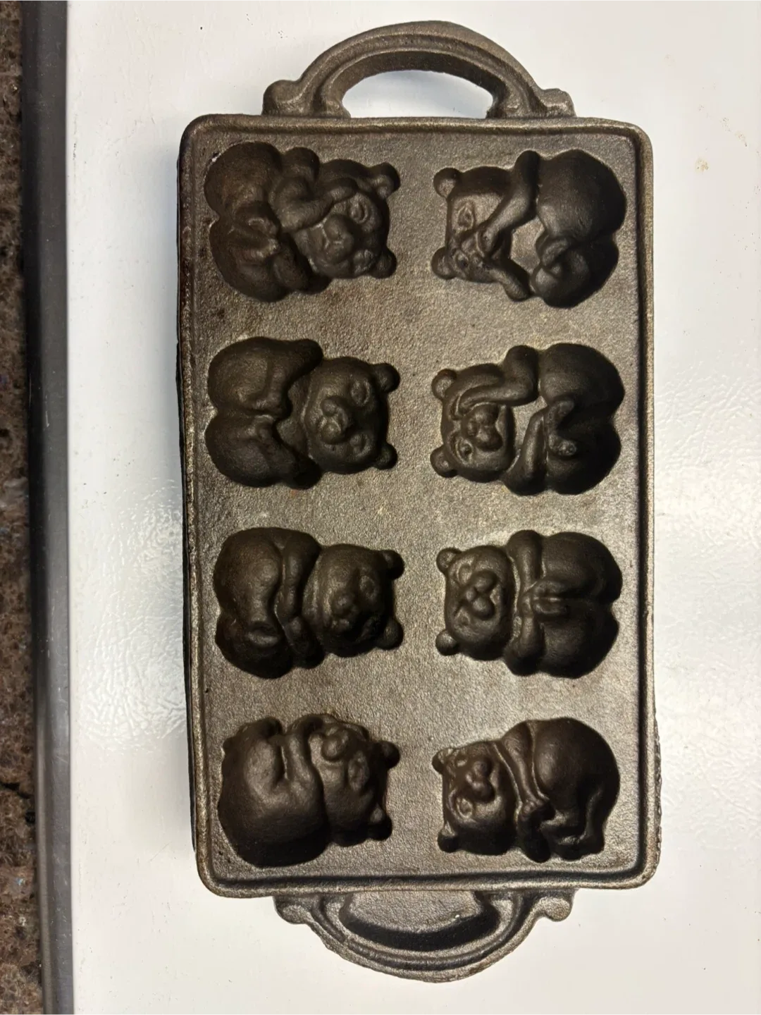 Cast Iron Teddy Bear Baking Mold Pans image indicator(3)