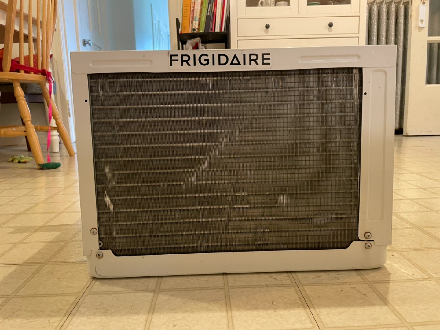 Frigidaire CRA074AT7 Window Air Conditioner - 6500 BTU - photo 3
