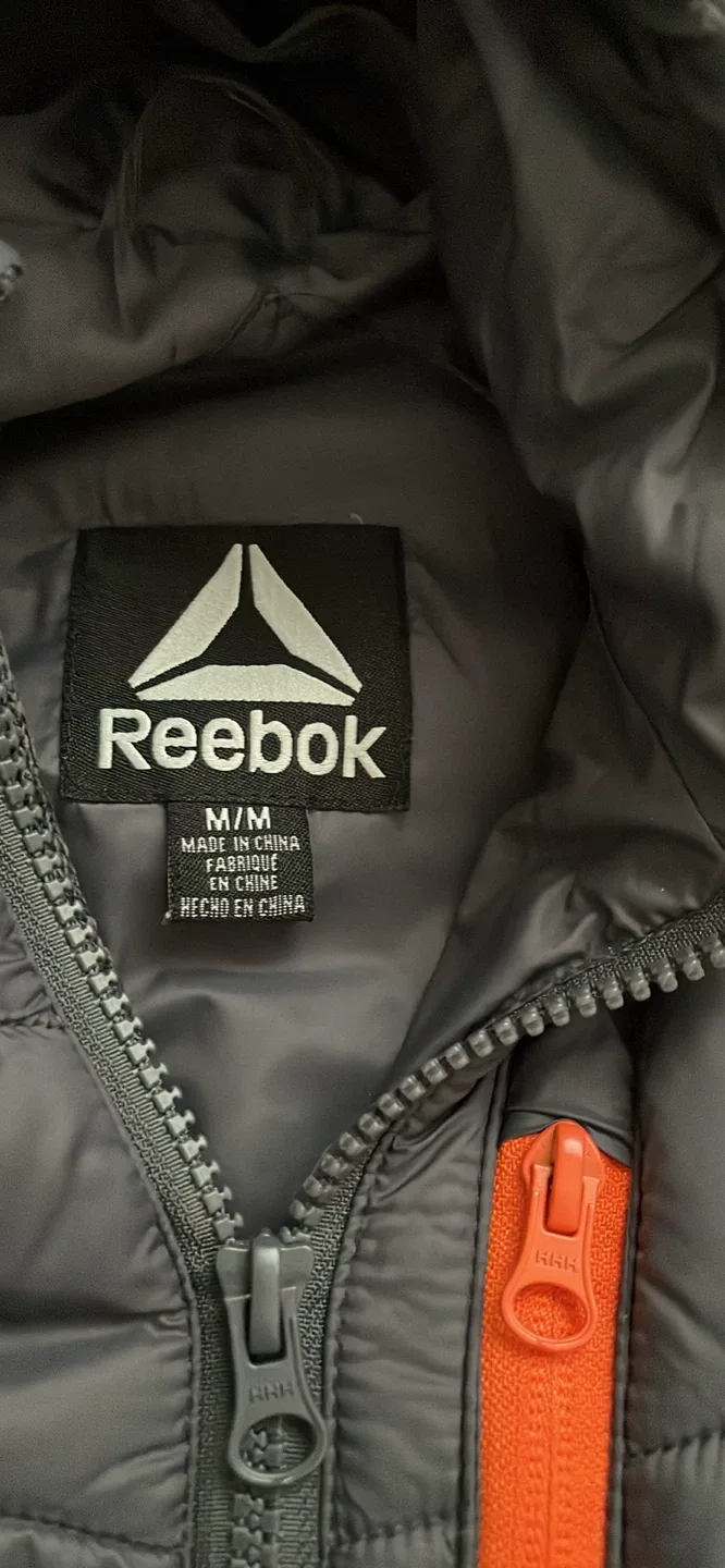 Reebok Puffer Jacket - Size M boys image indicator(3)