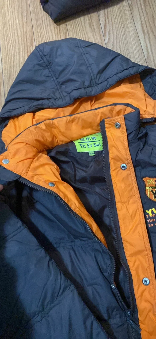 Kids Down Coat Winter Snow Coat Size 12 image indicator(3)