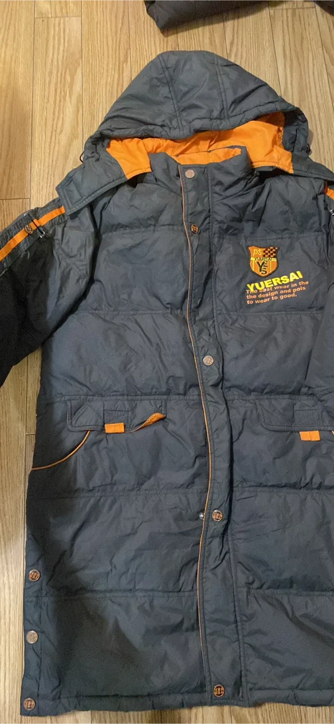 Kids Down Coat Winter Snow Coat Size 12 image indicator(2)