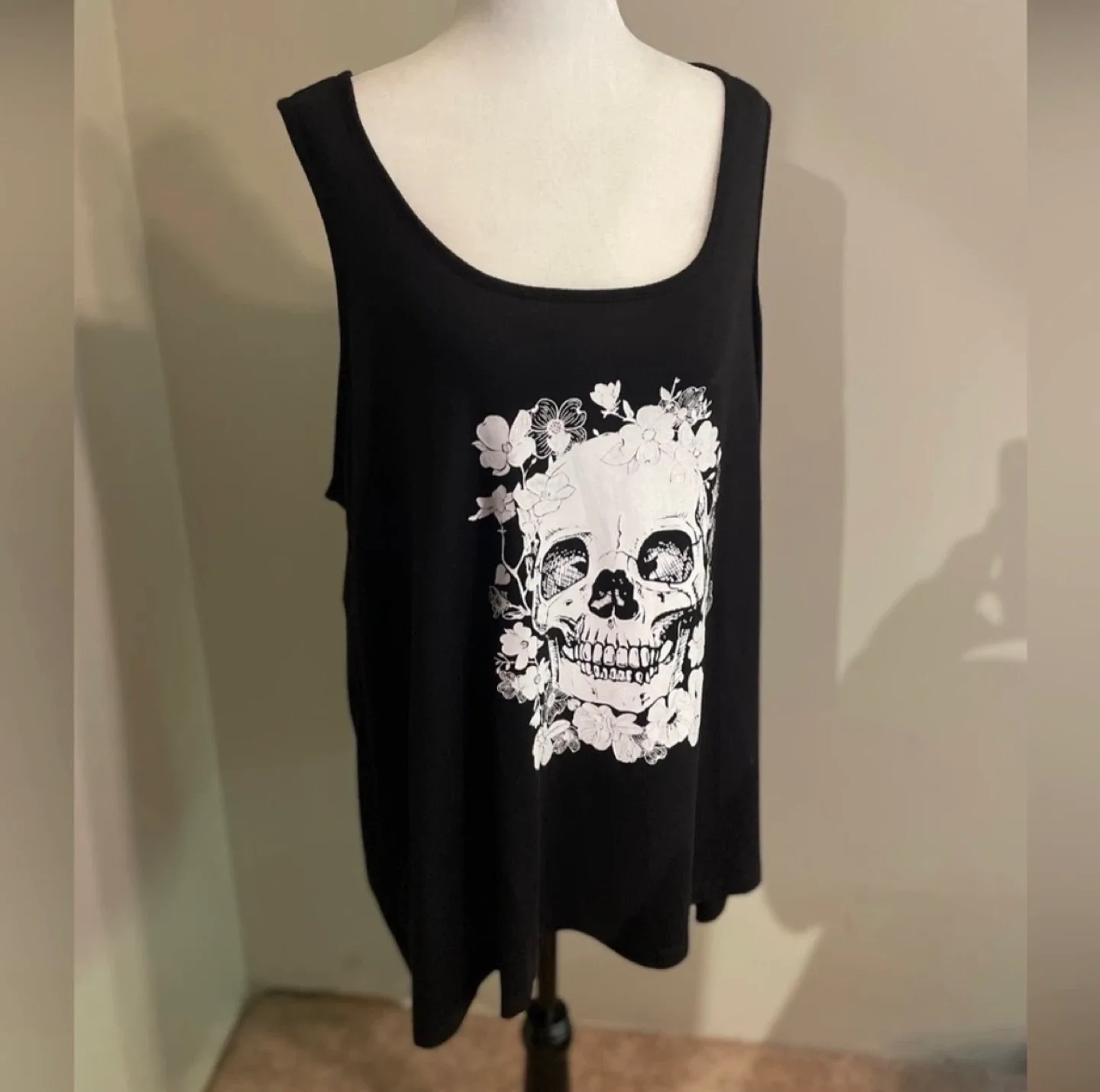 Warehouse One Black Skull Tank Top thumbnail
