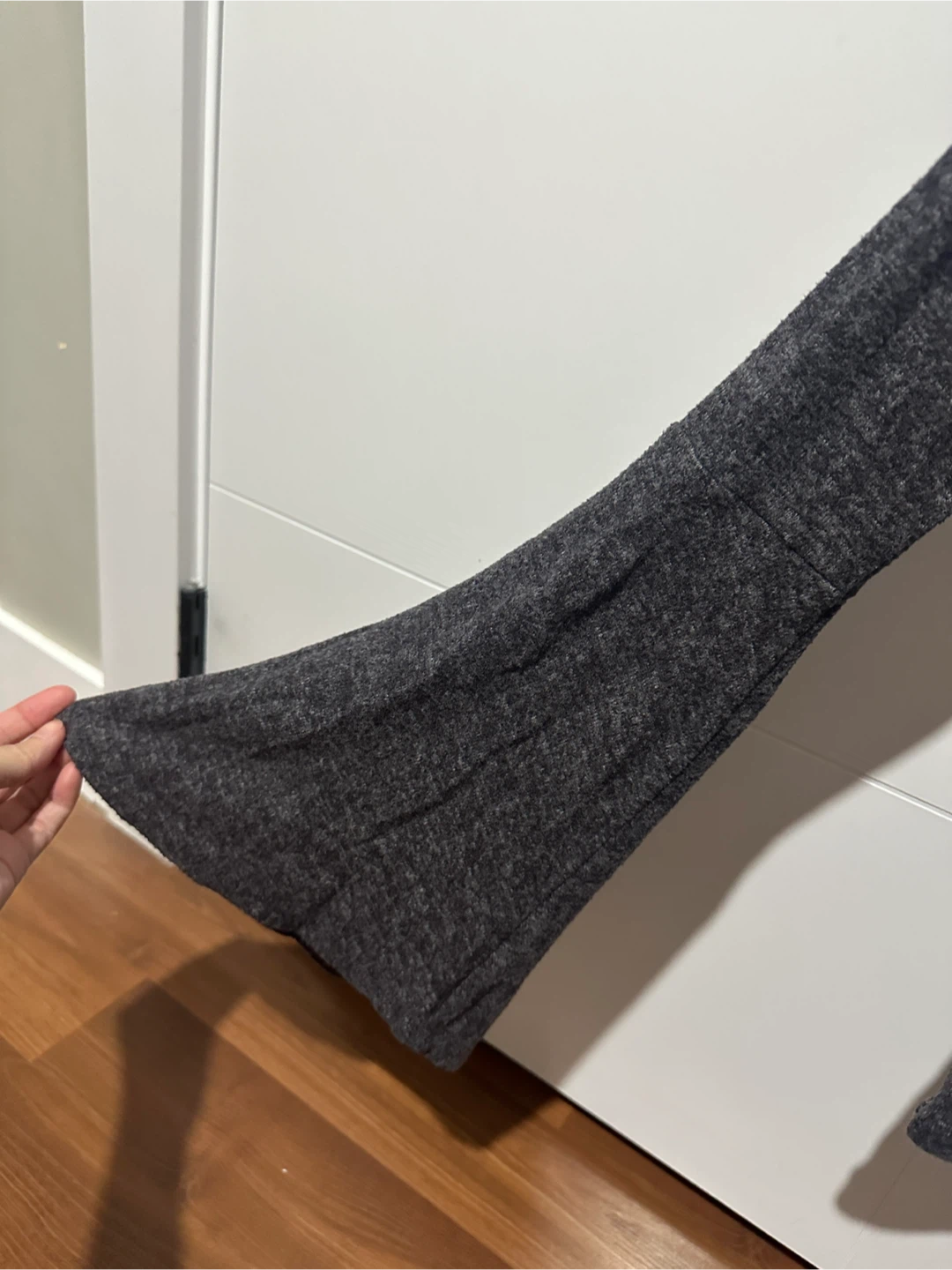 Hollister Grey Long Bell Sleeve Top - photo 2