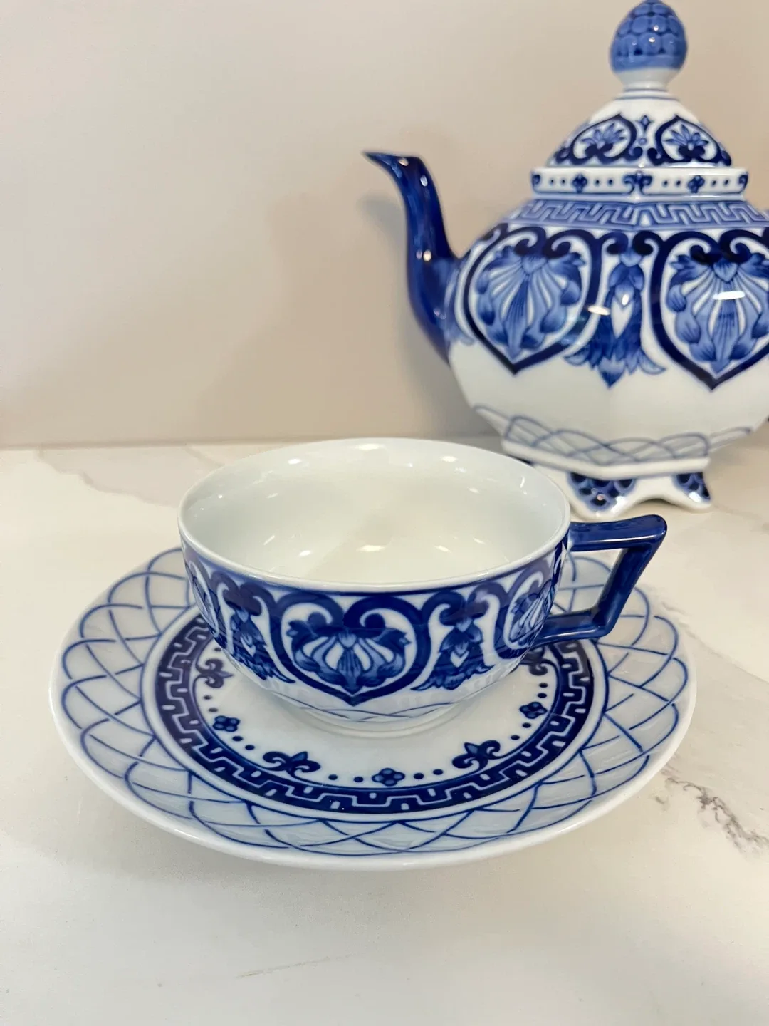 Bombay “Adelaide” Footed Porcelain Teapot & Cup Set image indicator(5)