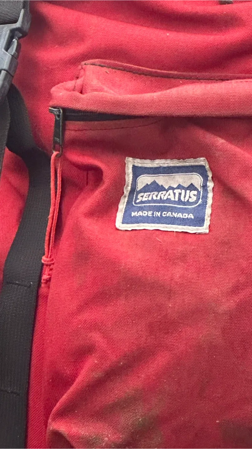 Serratus Red Hiking Backpack - Made in Canada image indicator(3)