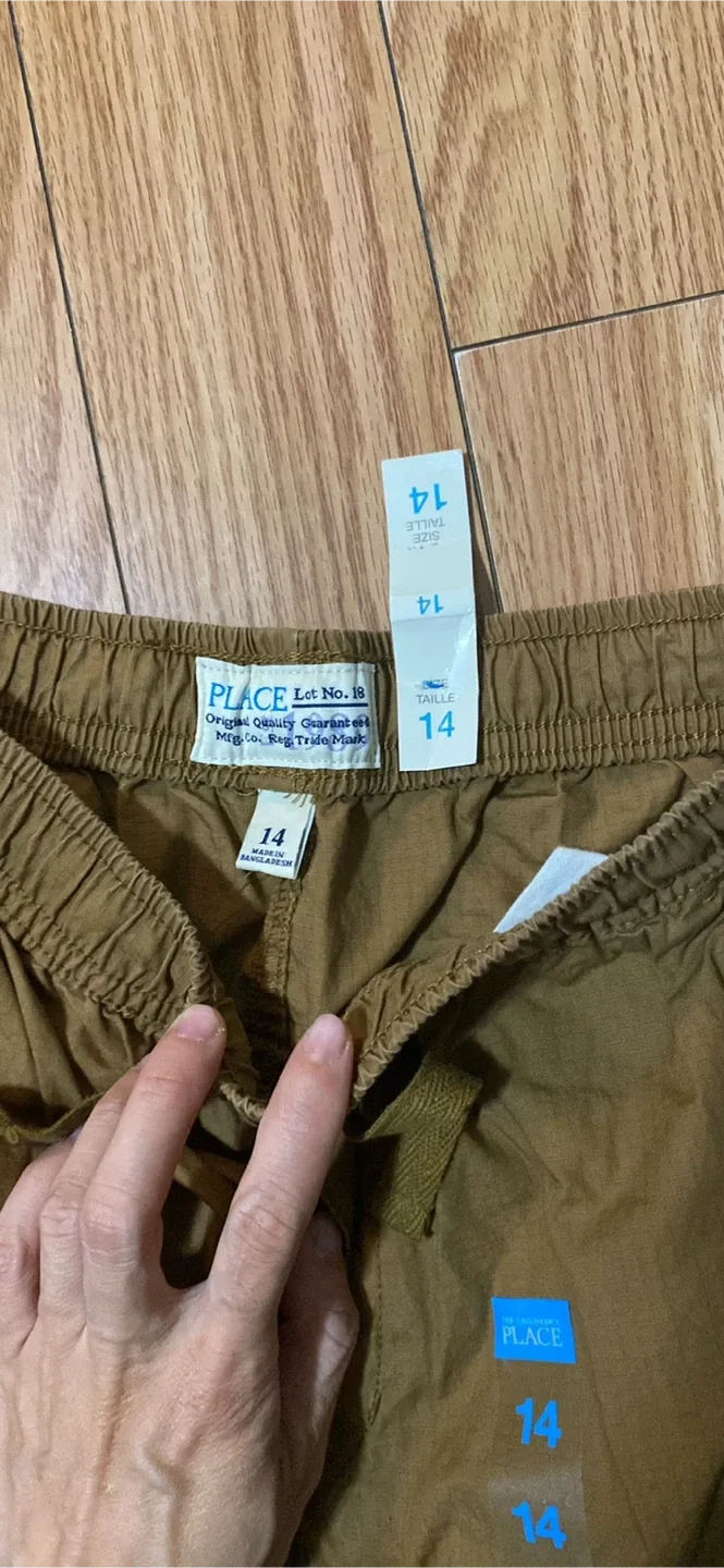 Brand New The Children's Place Cargo Pants - Size 14 image indicator(2)