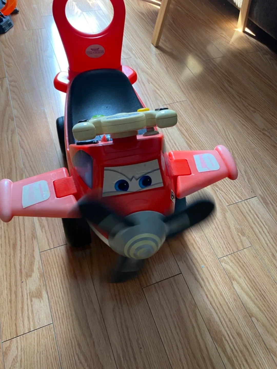 Radio Flyer Dusty Plane Ride-On Toy thumbnail
