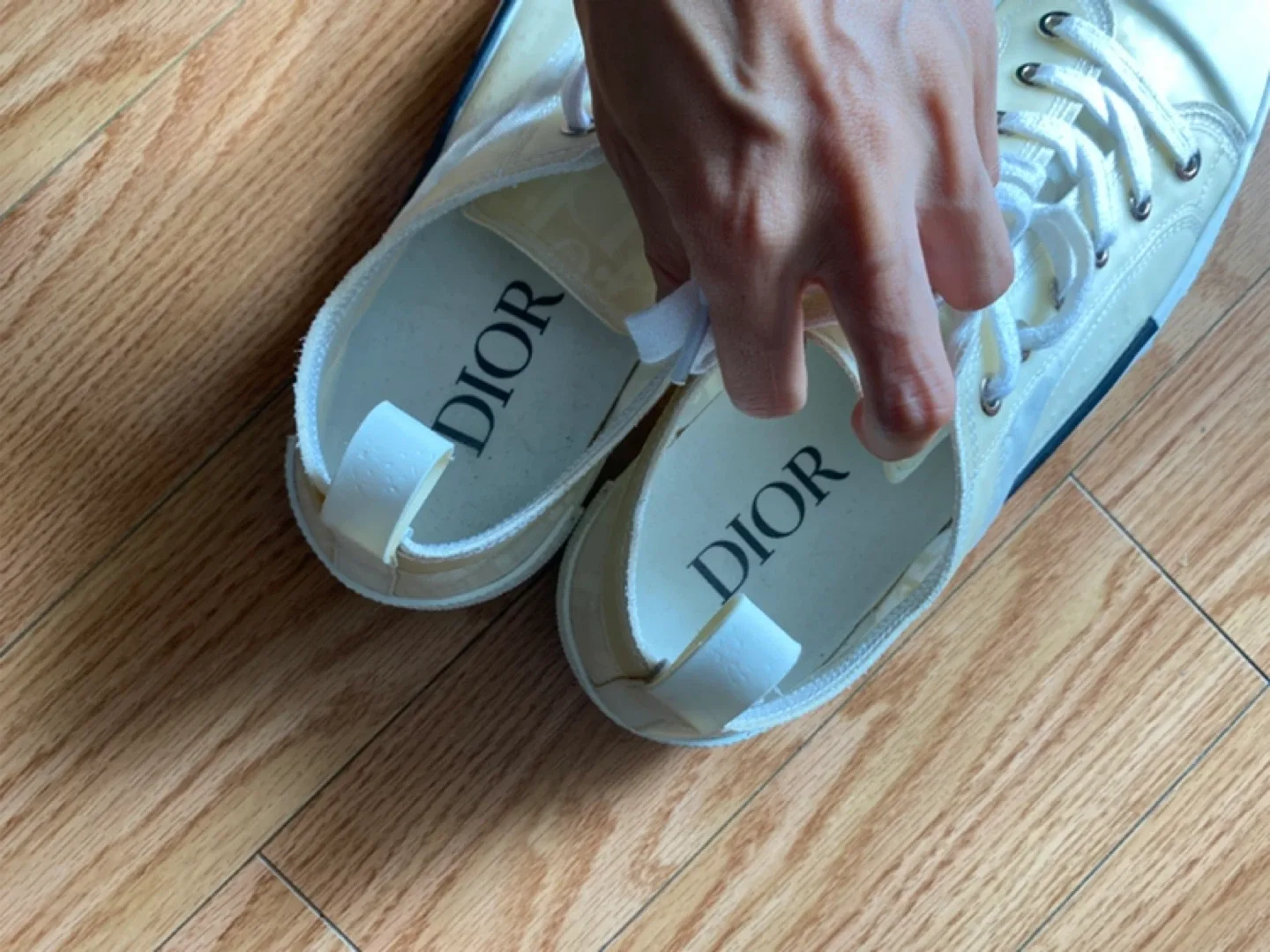Dior Cream D-Connect Sneakers Size 39 image indicator(3)