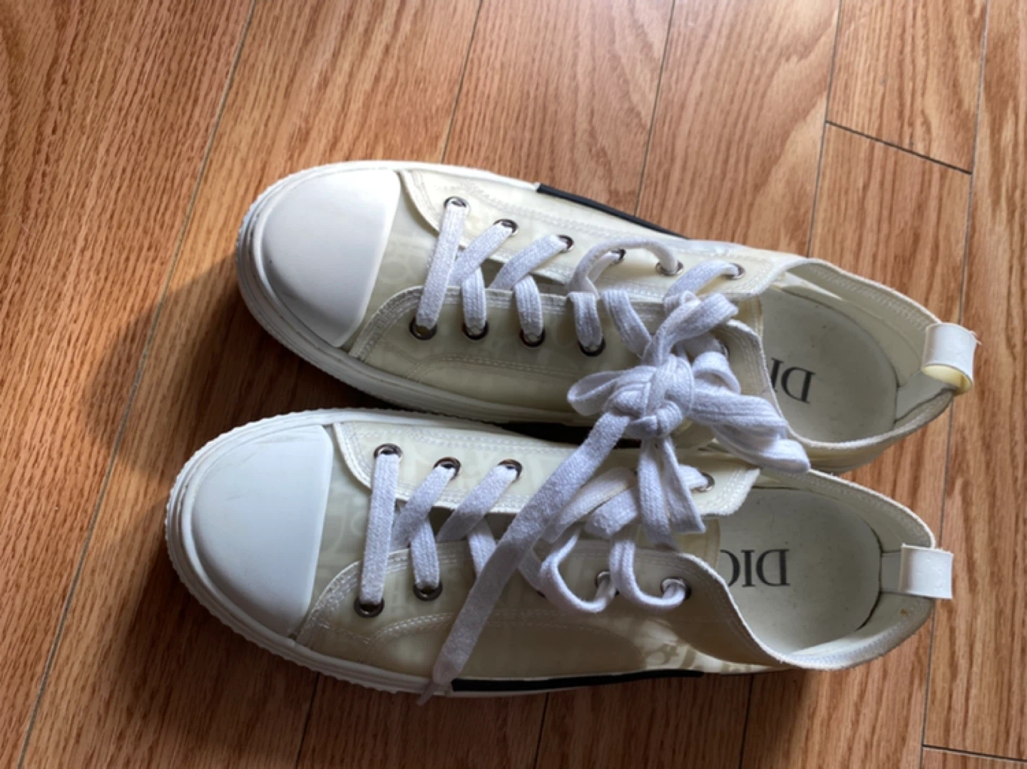 Dior Cream D-Connect Sneakers Size 39