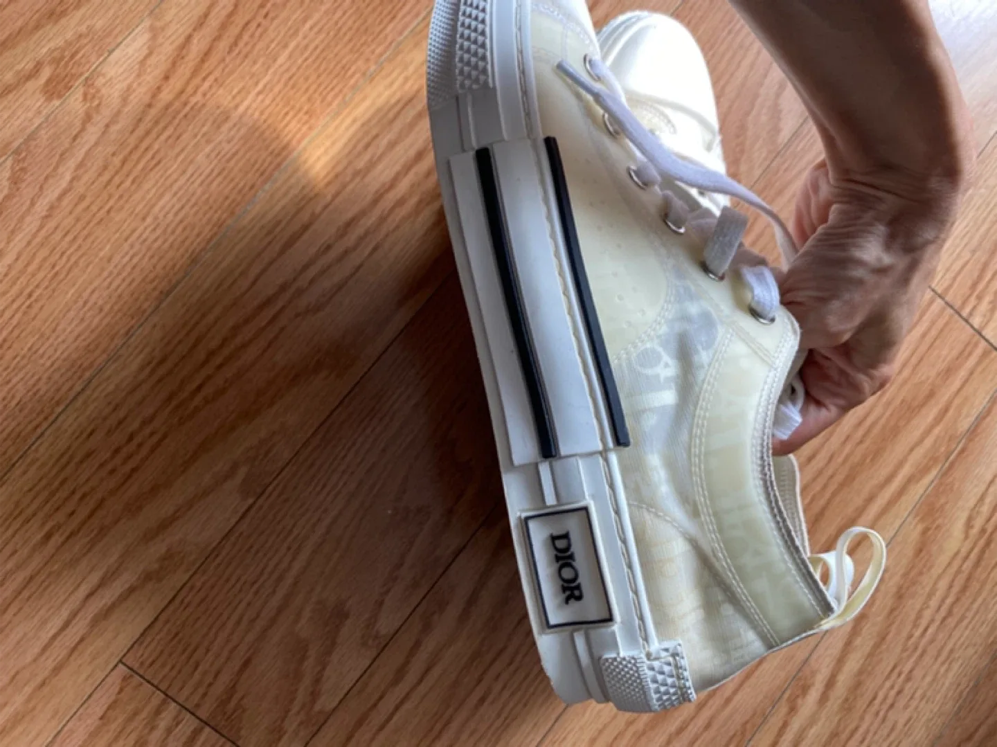 Dior Cream D-Connect Sneakers Size 39 image indicator(2)