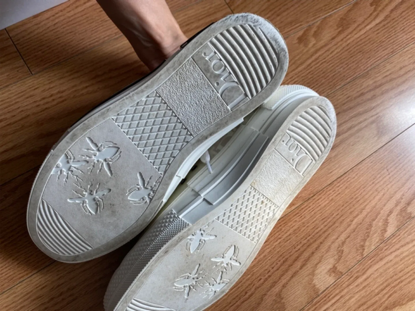 Dior Cream D-Connect Sneakers Size 39 image indicator(4)
