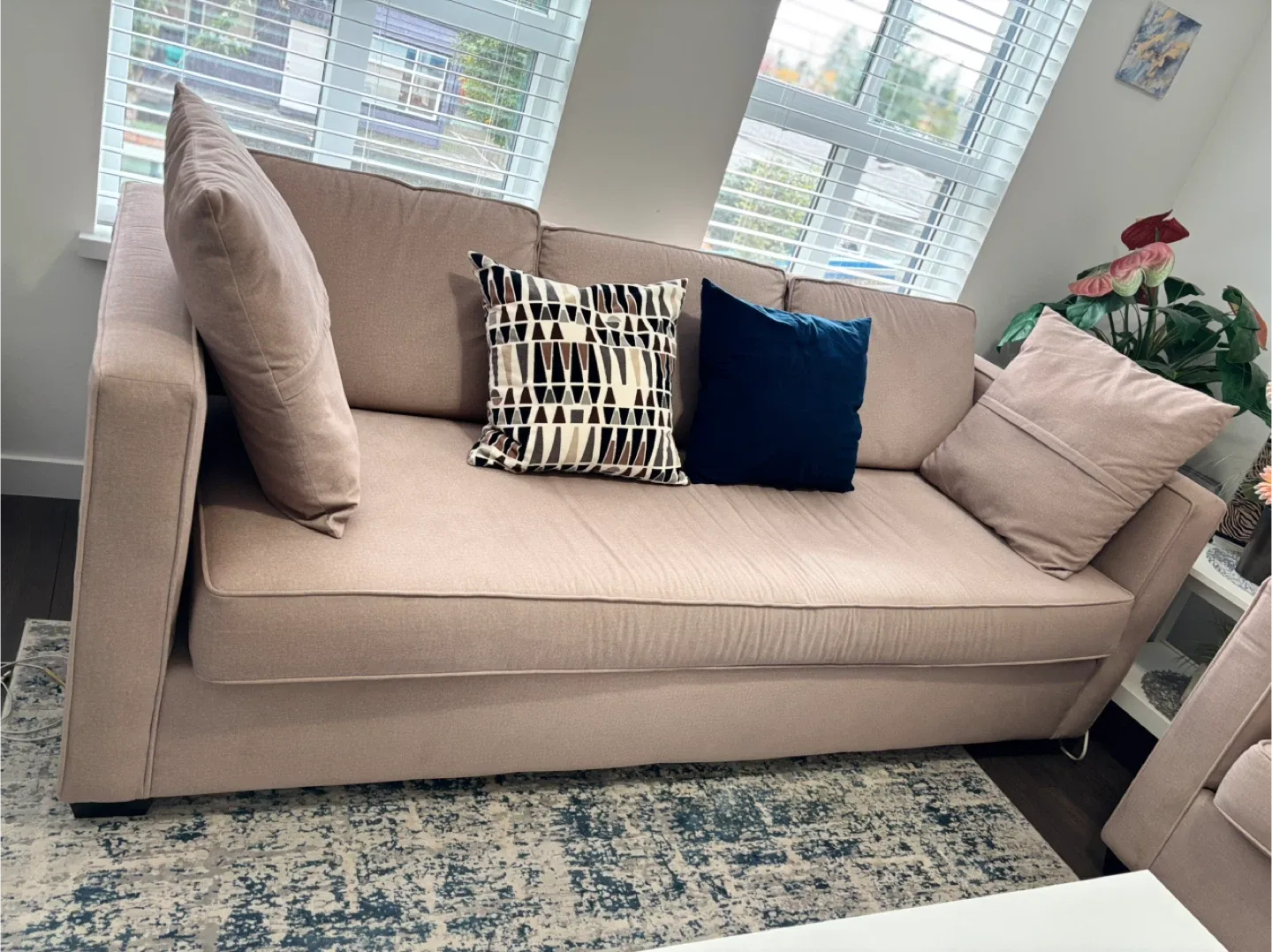 Blush Pink Sofa Set image indicator(2)