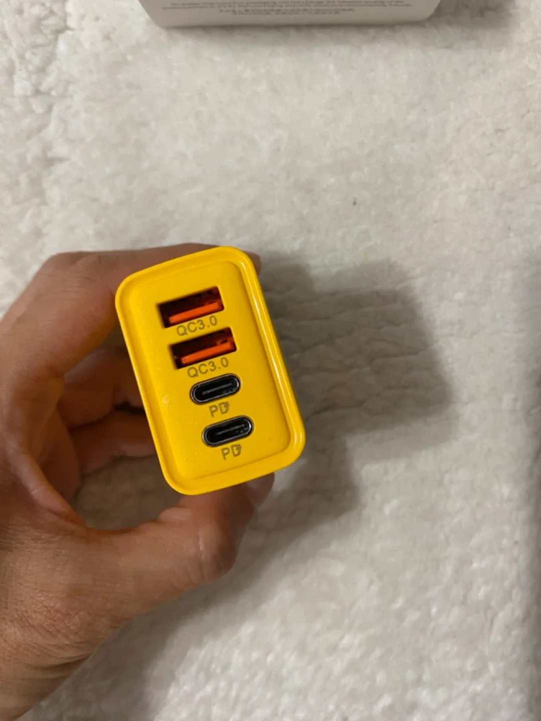 Brand New Super Fasr 120W 4-Port Fast Charger image indicator(2)