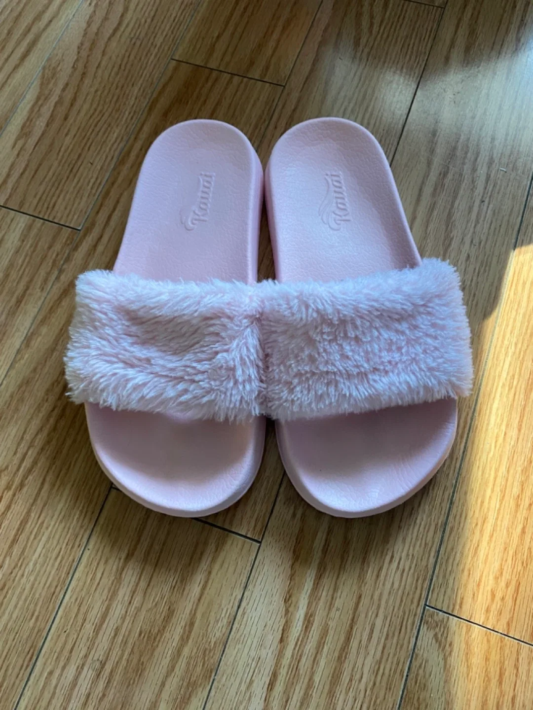 Kawai Pink Furry Slides - Size 6 thumbnail