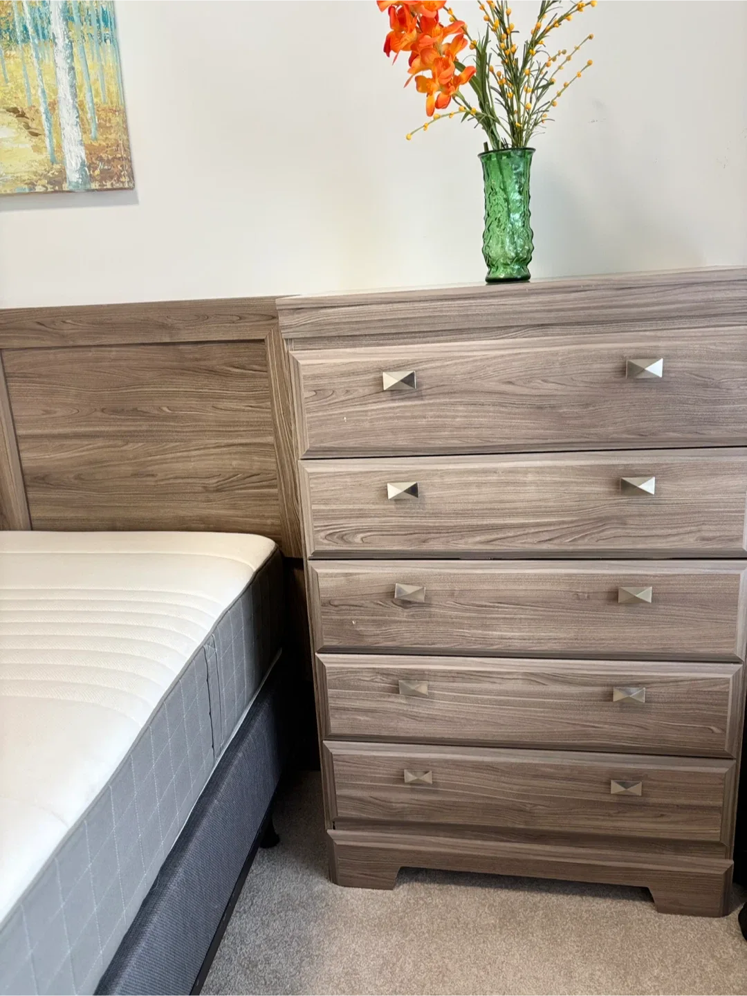 Bedroom Set - Bed, Dresser, Nightstand image indicator(2)
