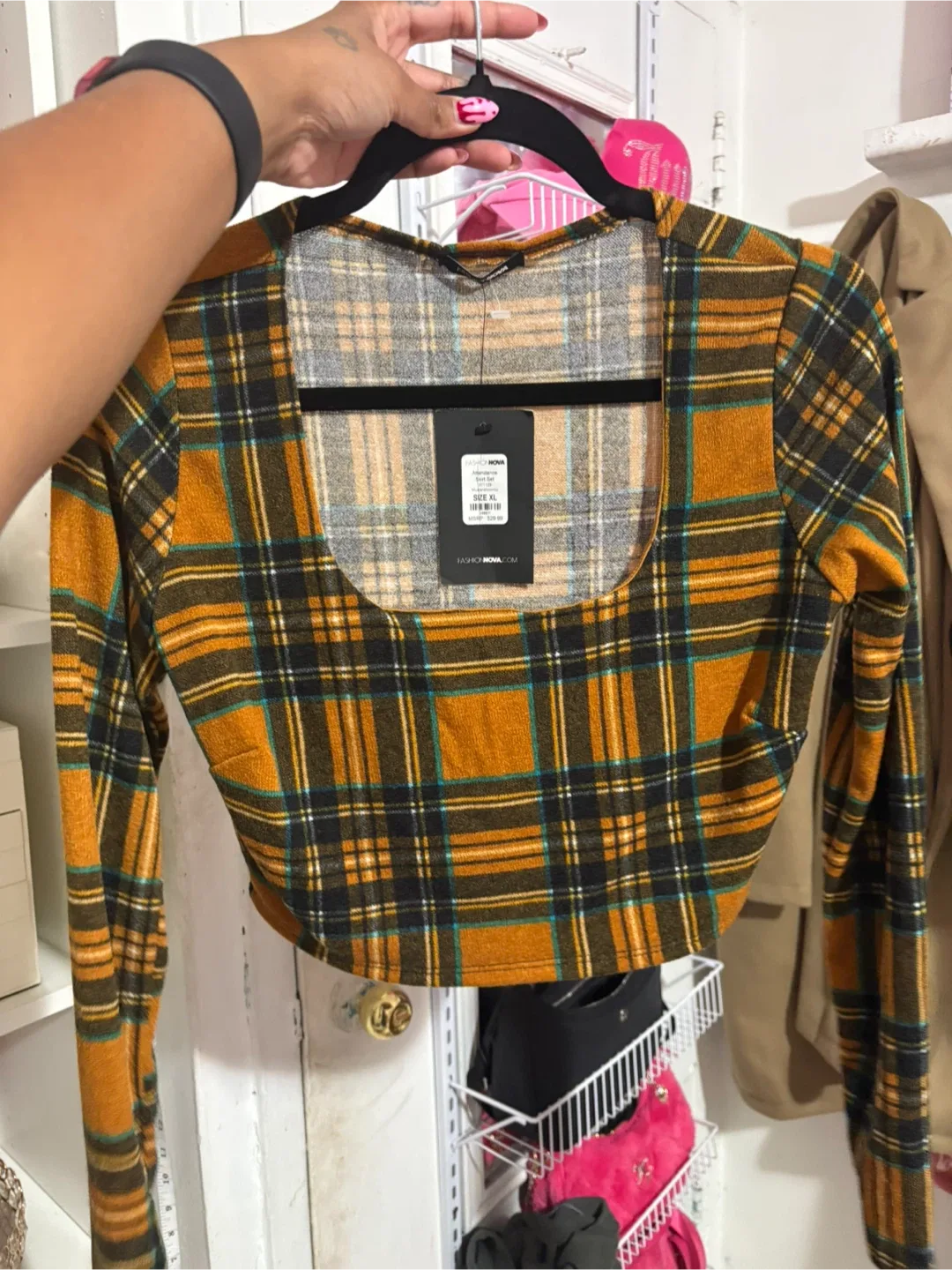 Fashion Nova Attendance Top - XL image indicator(4)