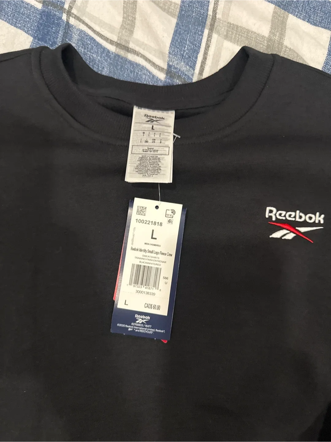New Reebok Identify Small Logo Fleece Crew - L image indicator(2)