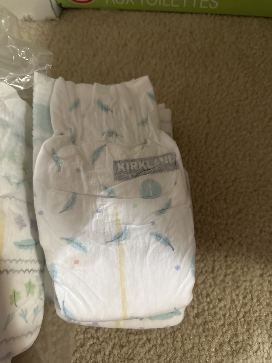 Kirkland Signature Diapers, Size 1