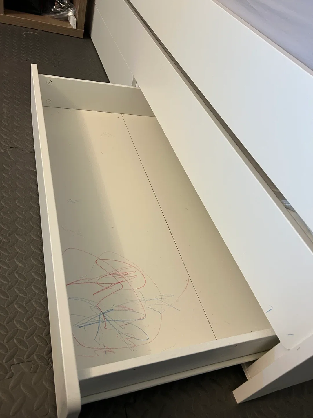 Twin bed with Mattress - Grey image indicator(2)