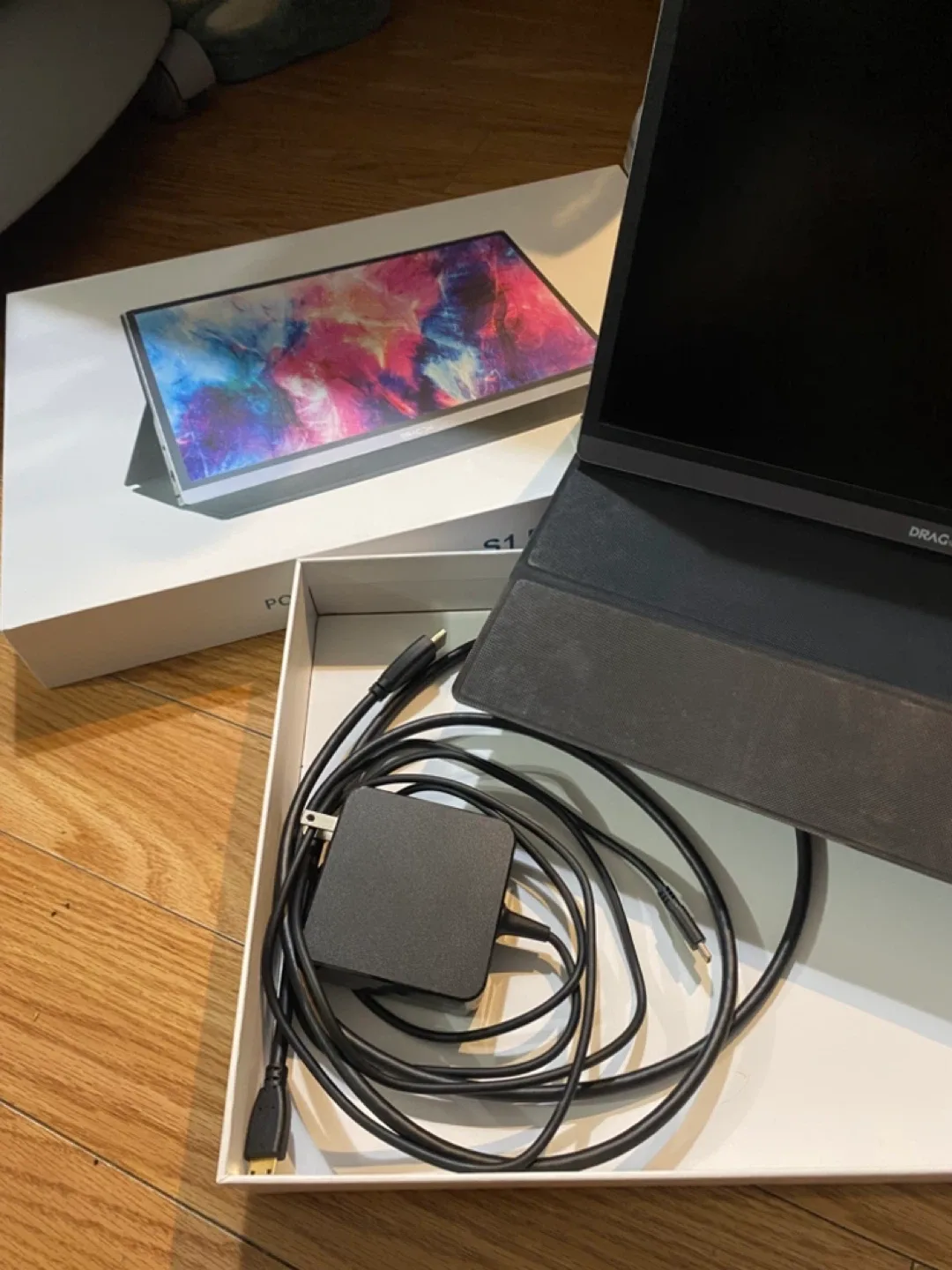 Dragon Touch S1 Portable 4K Monitor 15.6" image indicator(3)