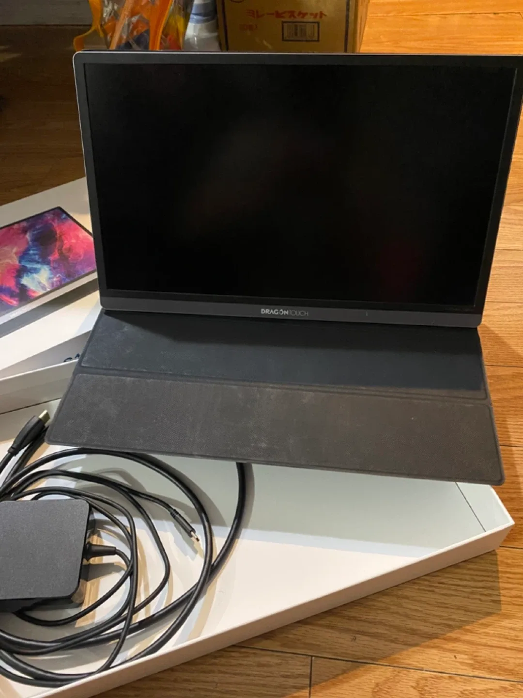 Dragon Touch S1 Portable 4K Monitor 15.6" image indicator(4)