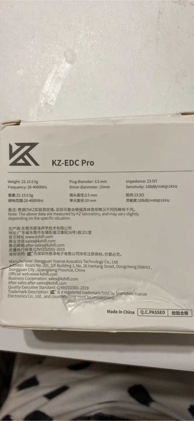 KZ-EDC Pro Earphones - Brand New! image indicator(2)